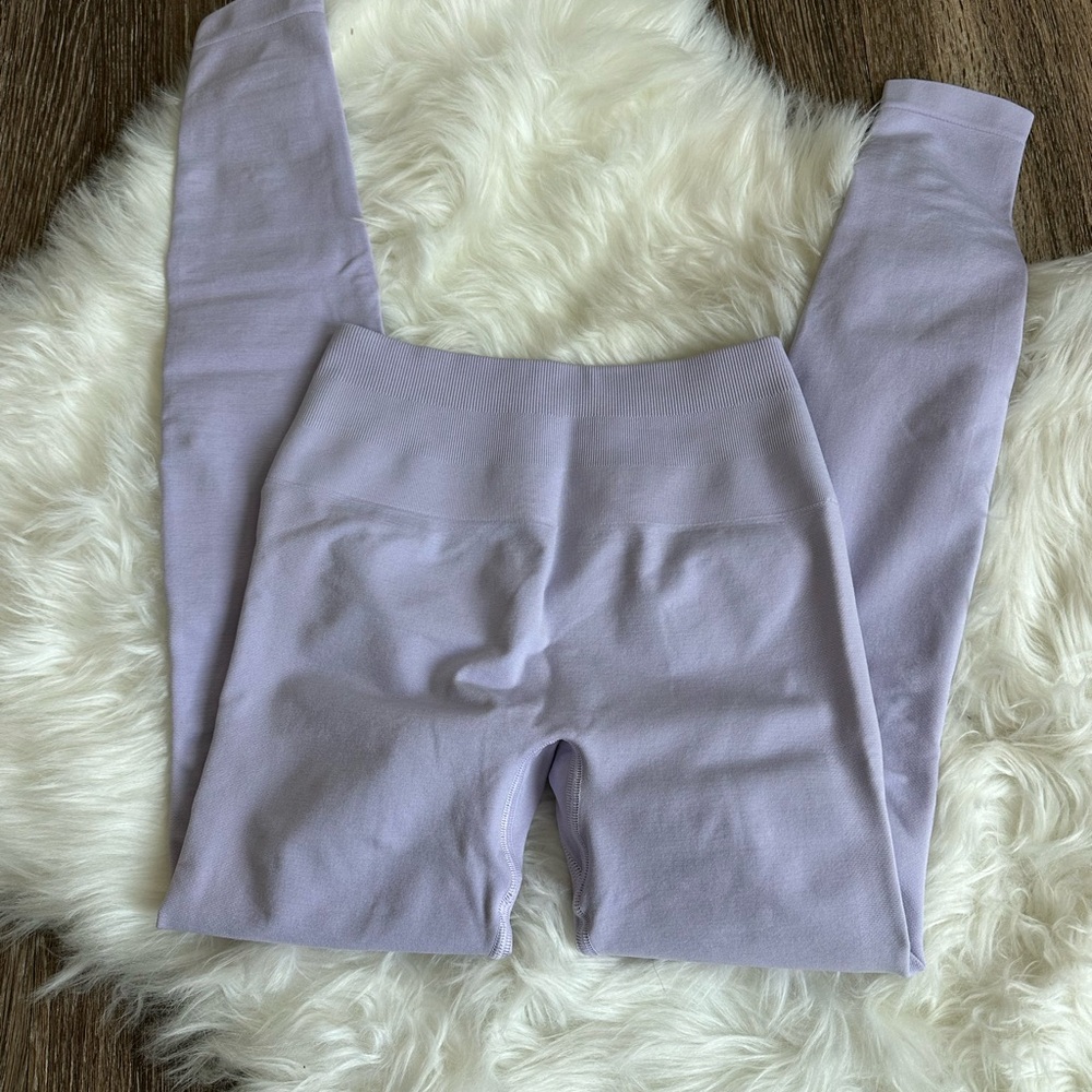 Alphalete Lavender Leggings - Picture 3 of 6